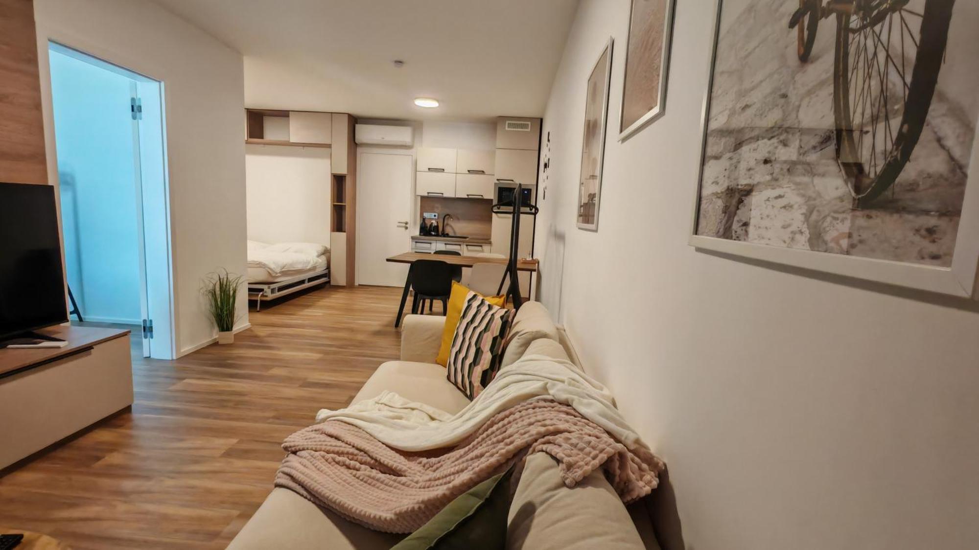 Apartmany Muslovske Vinohrady 米库洛夫 外观 照片